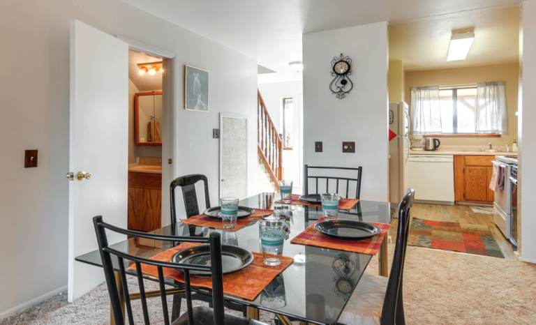 dining table apt 3