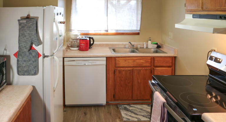 full kitchen
