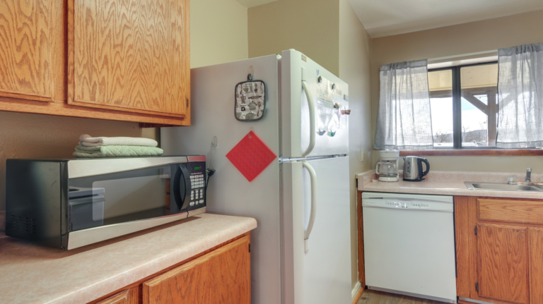 full kitchen