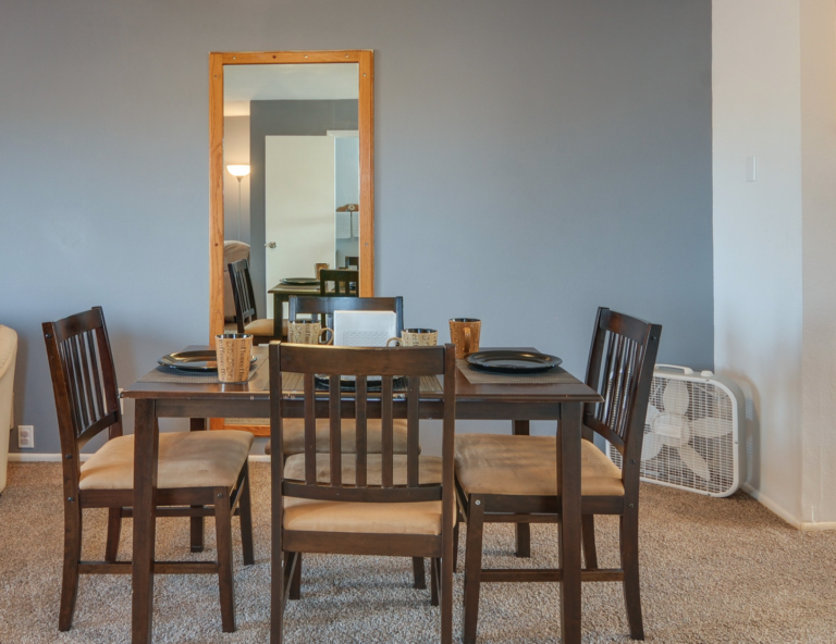 dining table apt 4
